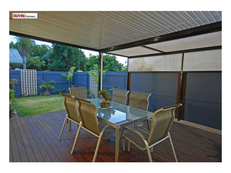 17 Prince Street, Urangan QLD 4655