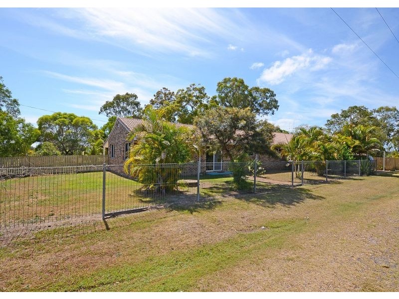2 Sandrabarbara Drive, Booral QLD 4655