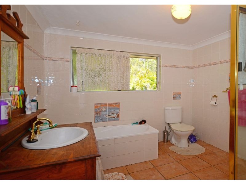 2 Sandrabarbara Drive, Booral QLD 4655