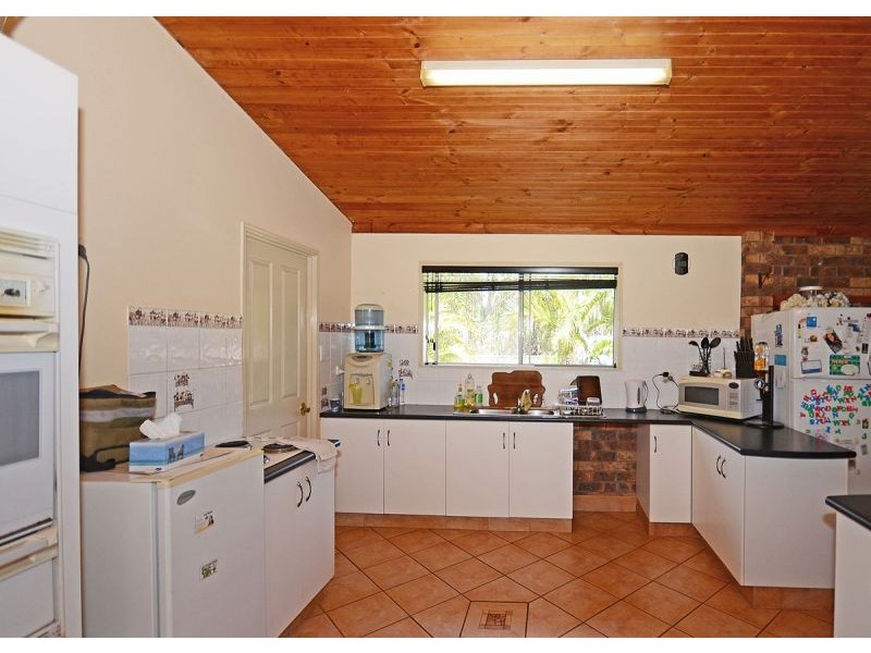 2 Sandrabarbara Drive, Booral QLD 4655