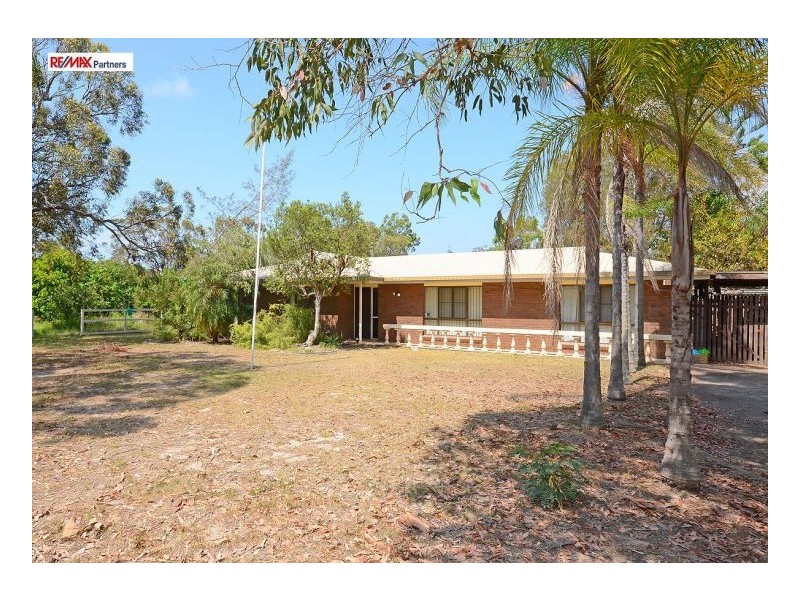 11 Shore Road East, Urangan QLD 4655