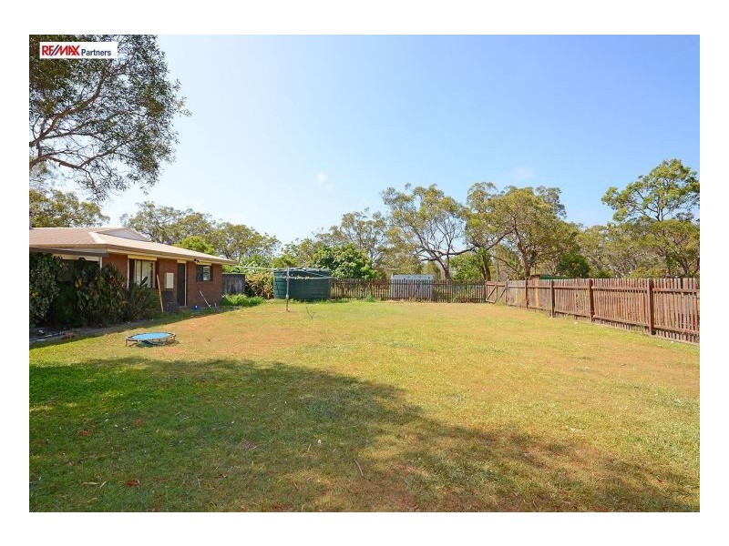 11 Shore Road East, Urangan QLD 4655
