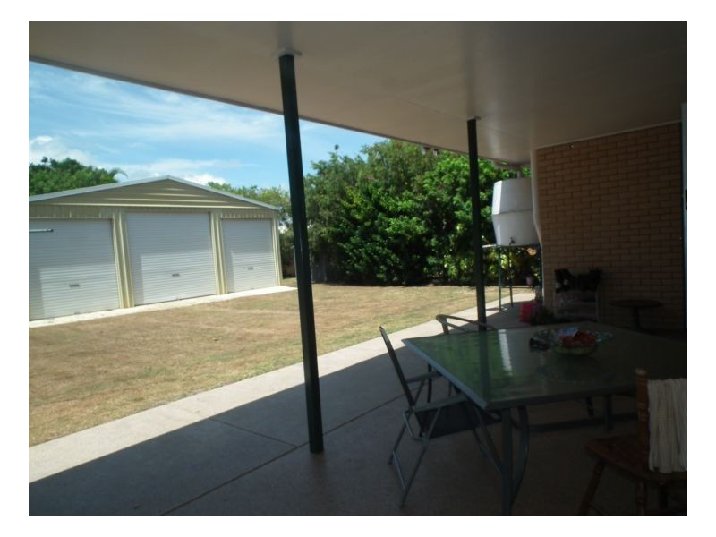 74 Dayman Street, Urangan QLD 4655