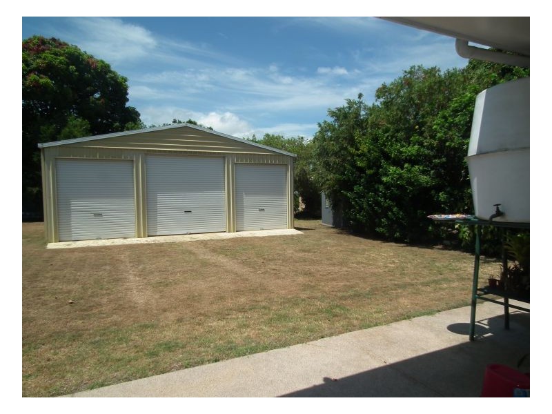 74 Dayman Street, Urangan QLD 4655