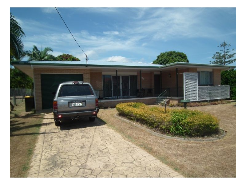 74 Dayman Street, Urangan QLD 4655