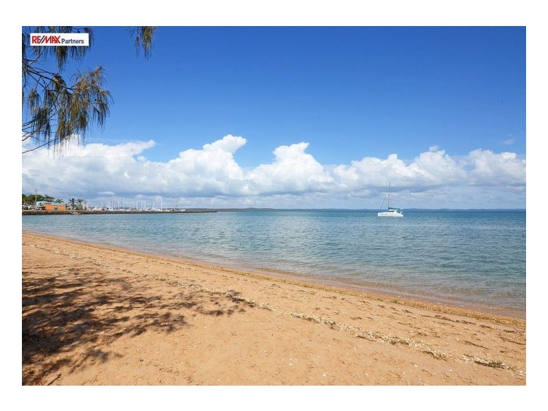 14/651 Esplanade, Urangan QLD 4655