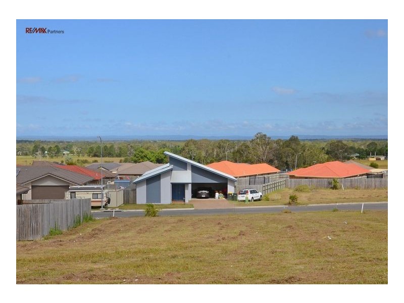 14 Mia Court, Nikenbah QLD 4655