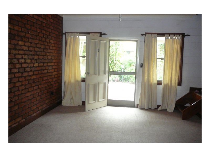 5/15 Tavistock Street, Torquay QLD 4655