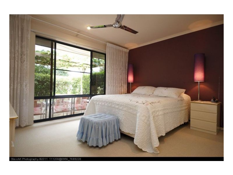 6 Florida Court, Urangan QLD 4655