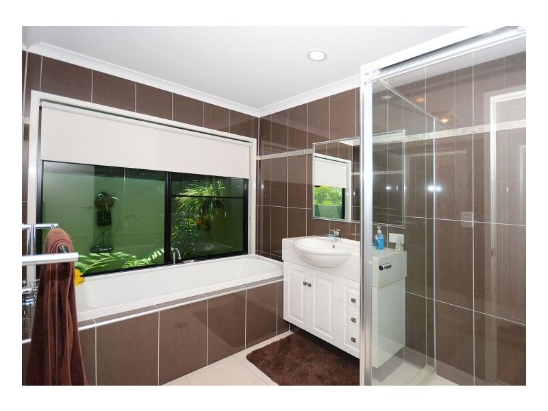 16 Swan Drive, Booral QLD 4655