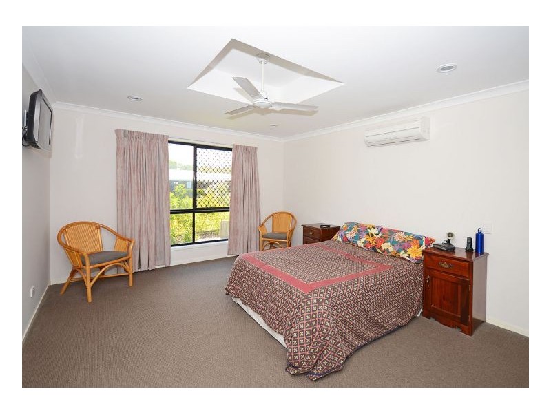 16 Swan Drive, Booral QLD 4655