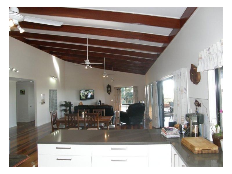 16 Swan Drive, Booral QLD 4655