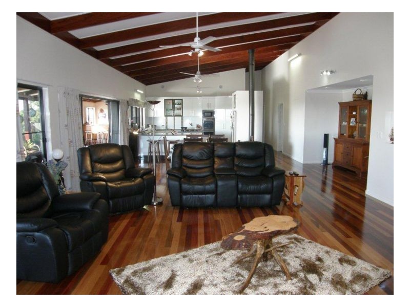 16 Swan Drive, Booral QLD 4655