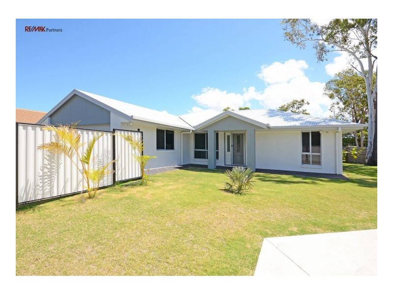 112 Emerald Park Way, Urangan QLD 4655