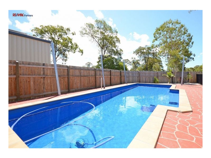 112 Emerald Park Way, Urangan QLD 4655