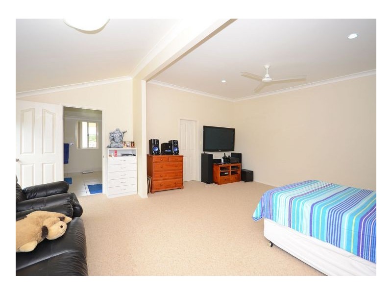 43 Madsen Road, Urraween QLD 4655