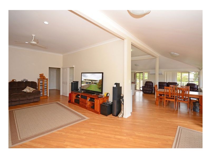 43 Madsen Road, Urraween QLD 4655