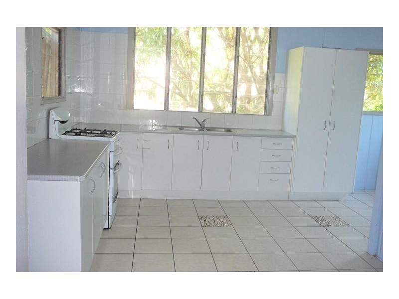 206 Long Street, Point Vernon QLD 4655