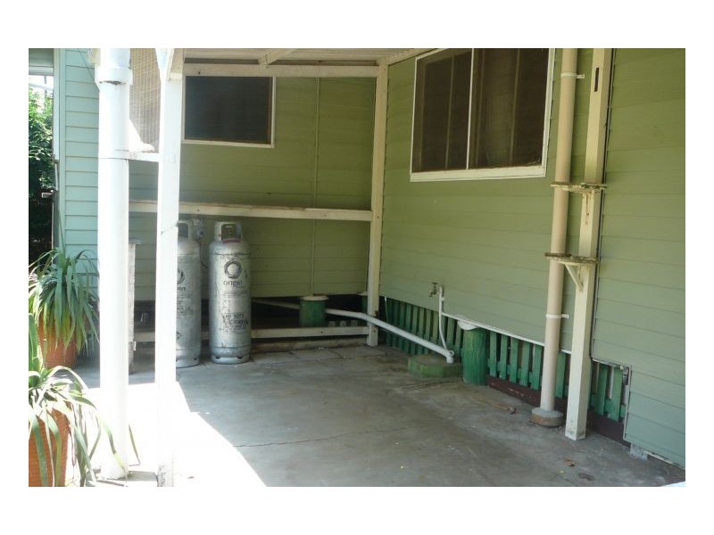 206 Long Street, Point Vernon QLD 4655