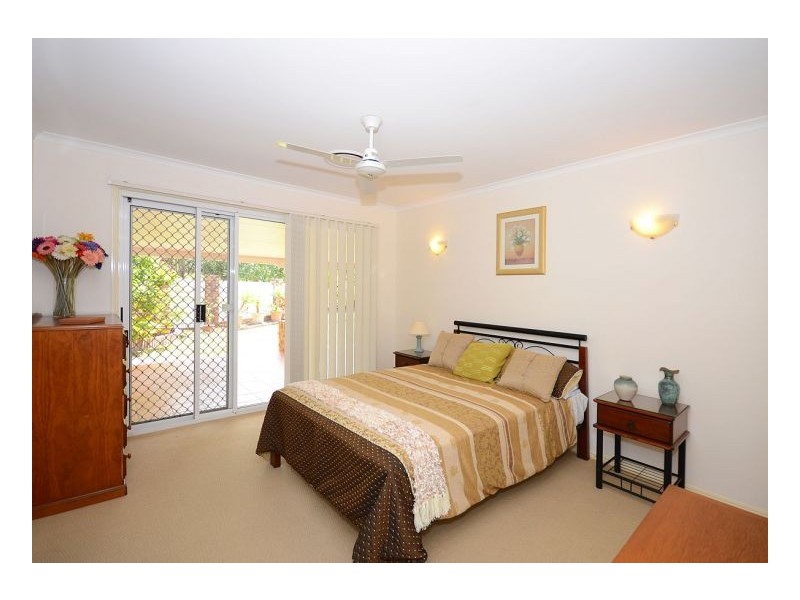 27 Garden Drive, Urangan QLD 4655