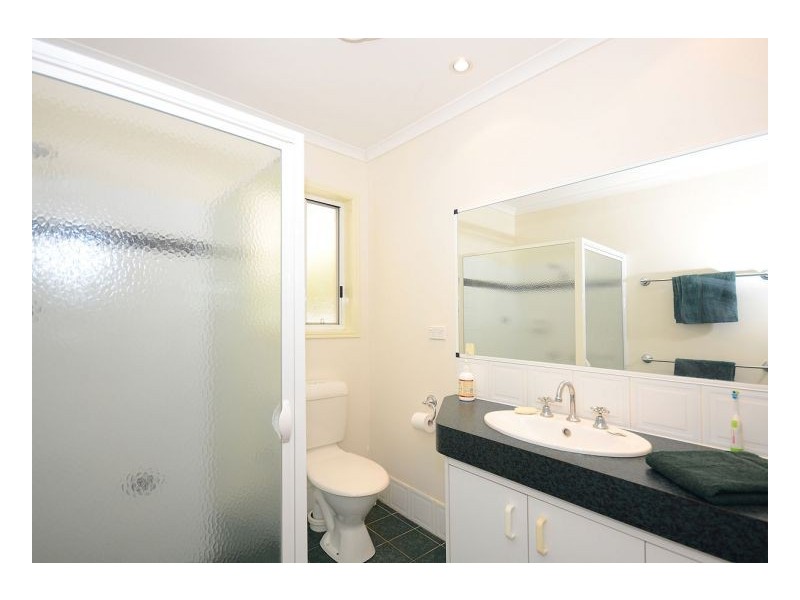27 Garden Drive, Urangan QLD 4655