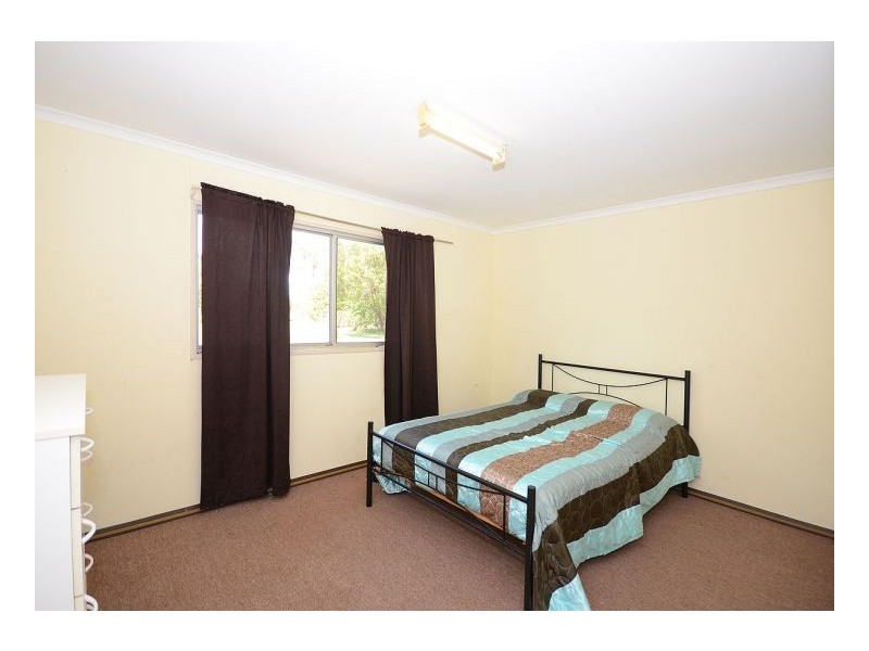 18 Francis Avenue, Booral QLD 4655