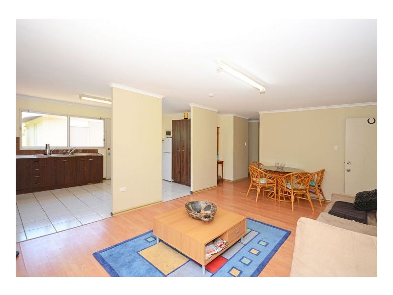 18 Francis Avenue, Booral QLD 4655