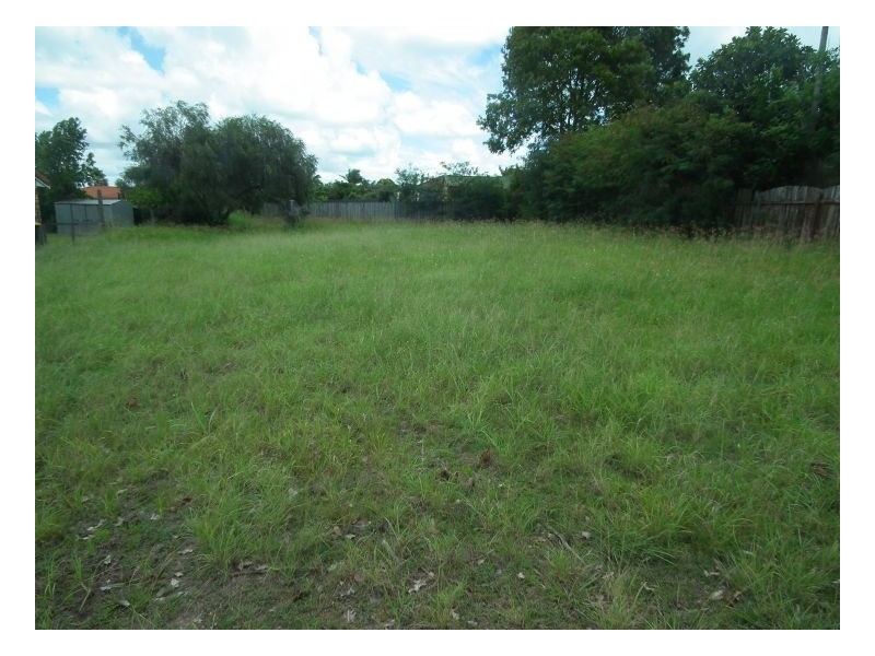 3 Dougan Street, Point Vernon QLD 4655