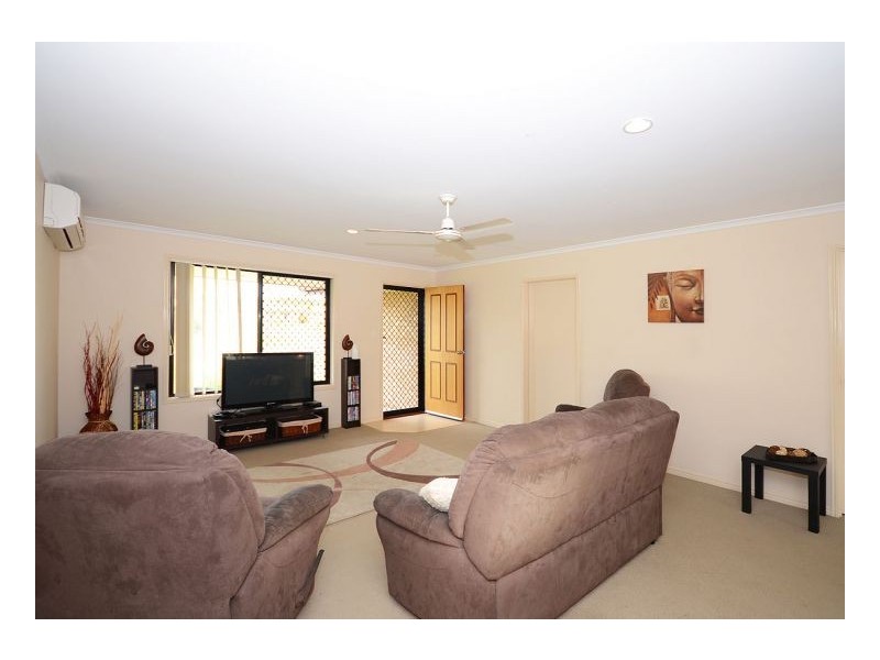 4 Moonstone Drive, Urangan QLD 4655