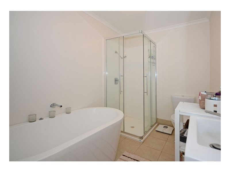 133 Long Street, Point Vernon QLD 4655