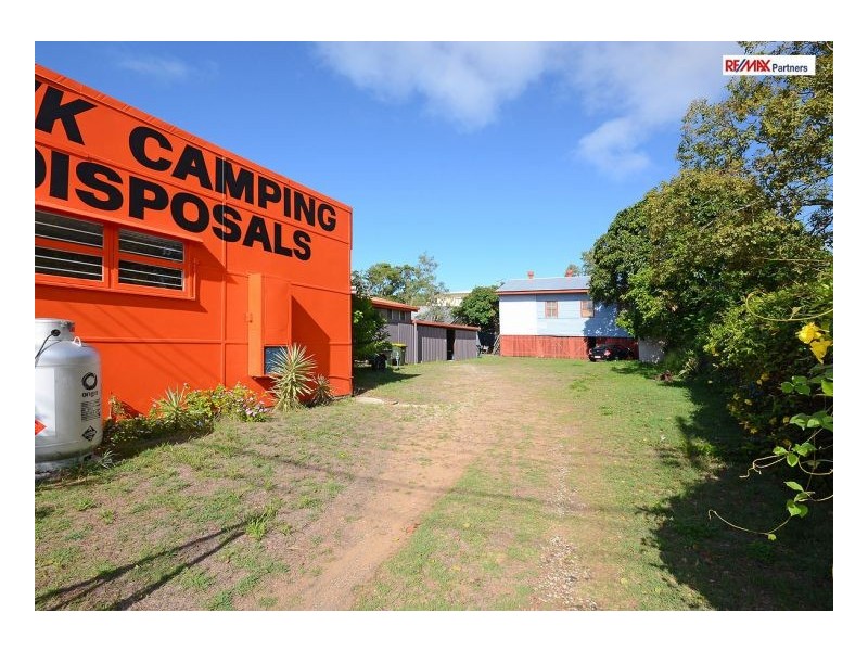 8 & 10 Queens Road, Scarness QLD 4655