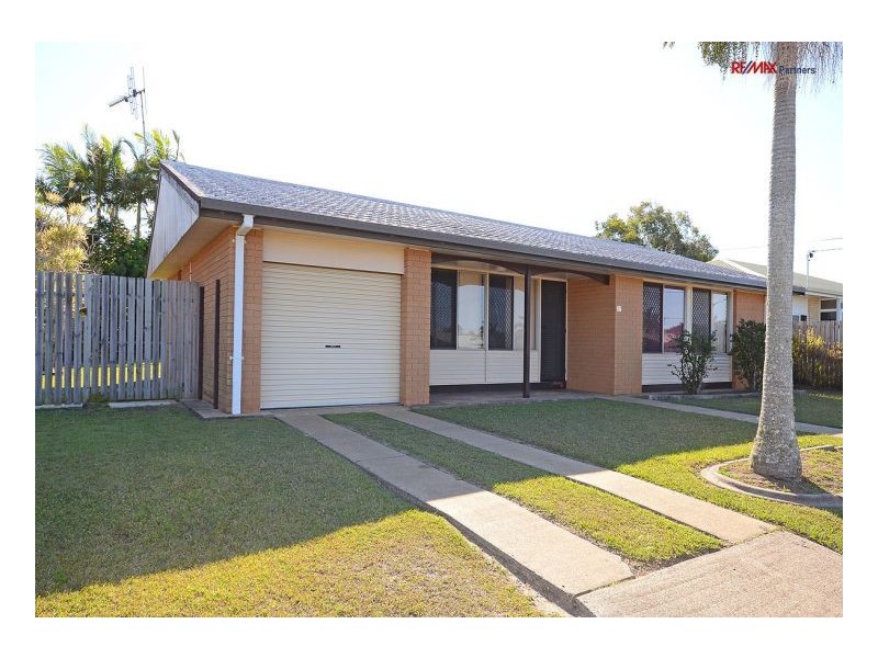 27 Kululu Cresent, Scarness QLD 4655