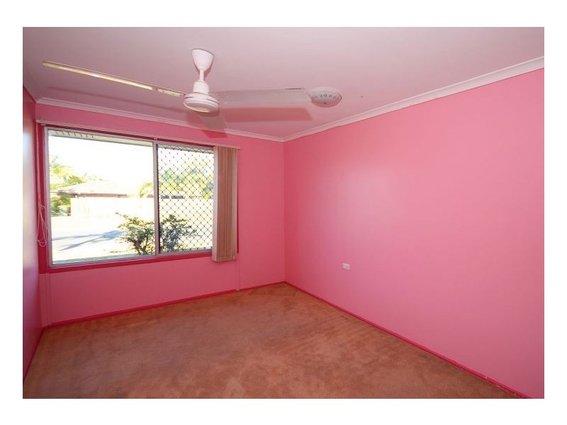 27 Kululu Cresent, Scarness QLD 4655