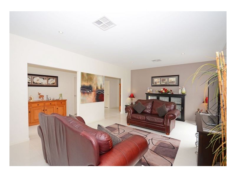 30 Magellan Crct, Urraween QLD 4655