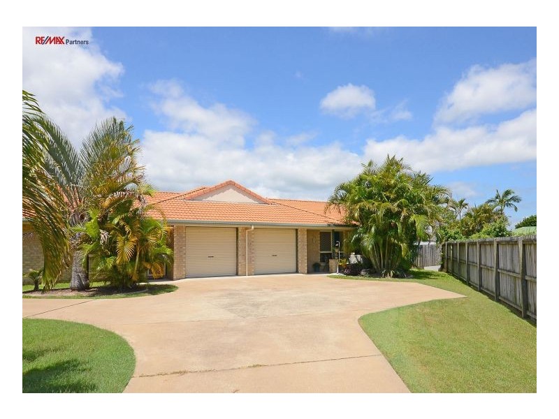 2/1 Alana Court, Torquay QLD 4655
