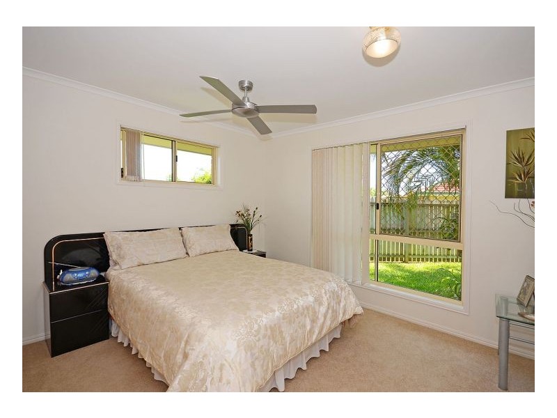 2/1 Alana Court, Torquay QLD 4655
