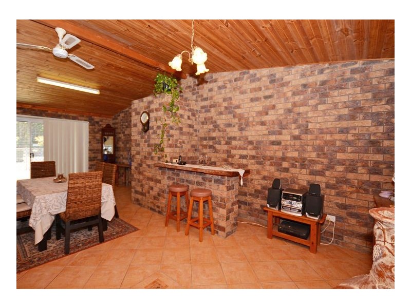 2 Sandrabarbara Drive, Booral QLD 4655