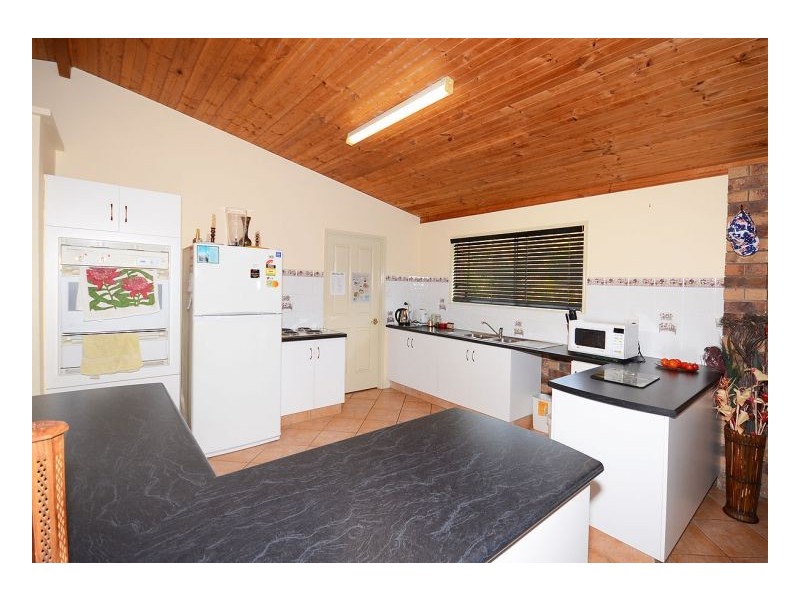 2 Sandrabarbara Drive, Booral QLD 4655