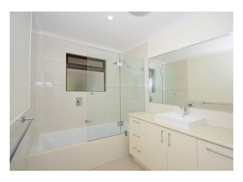 31 Wuruma Street, Scarness QLD 4655