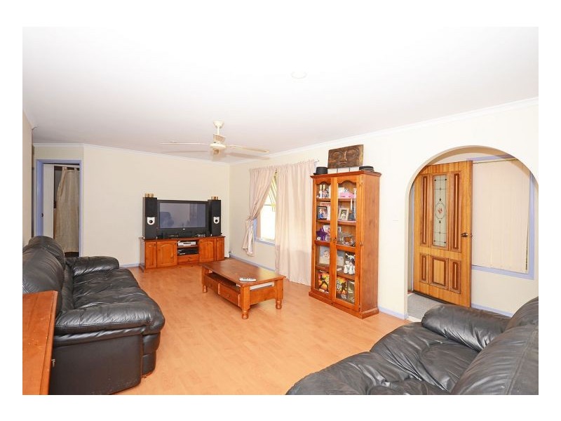 14 Hyperno Road, Point Vernon QLD 4655