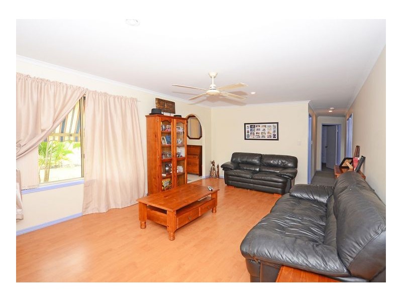 14 Hyperno Road, Point Vernon QLD 4655
