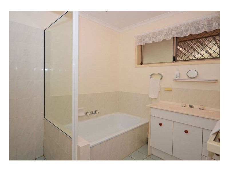 6 San Marco Court, Urangan QLD 4655