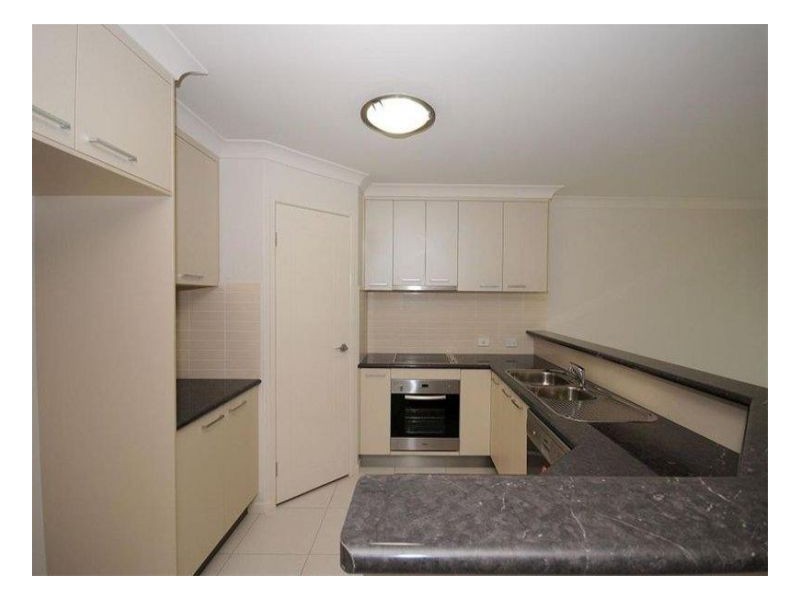 1/36 Seaway Parade, Toogoom QLD 4655