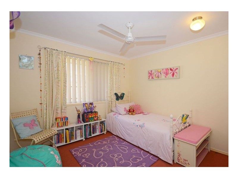 15 Mainsail Court, Point Vernon QLD 4655