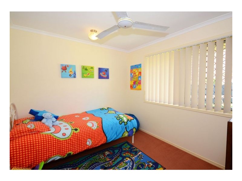 15 Mainsail Court, Point Vernon QLD 4655