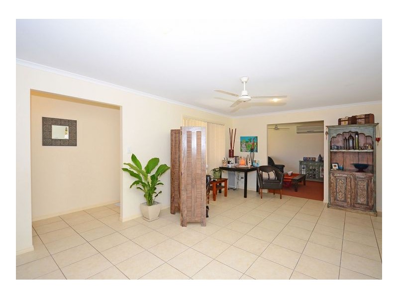 15 Mainsail Court, Point Vernon QLD 4655