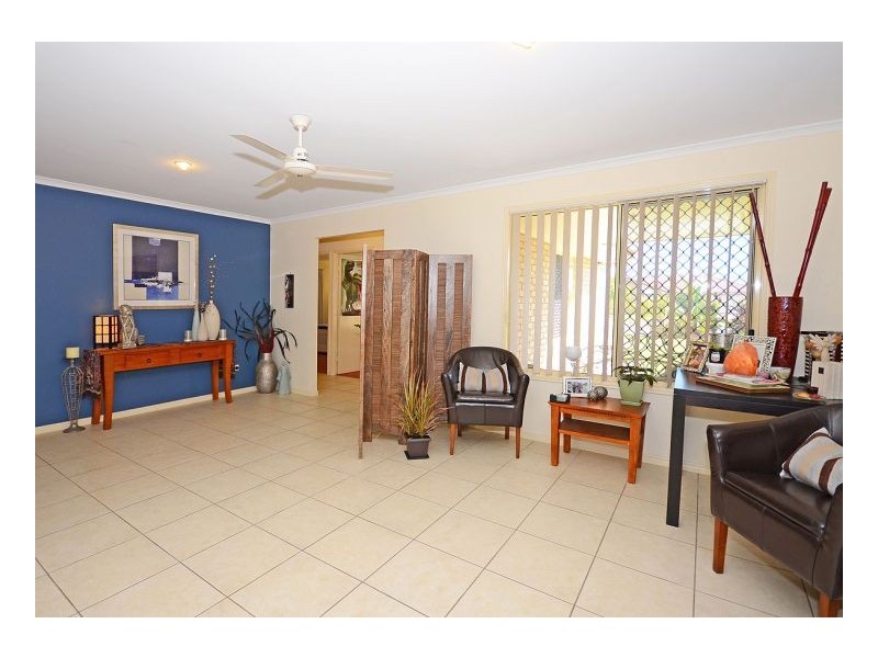 15 Mainsail Court, Point Vernon QLD 4655