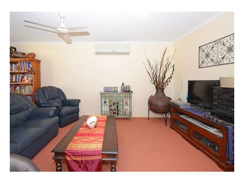 15 Mainsail Court, Point Vernon QLD 4655