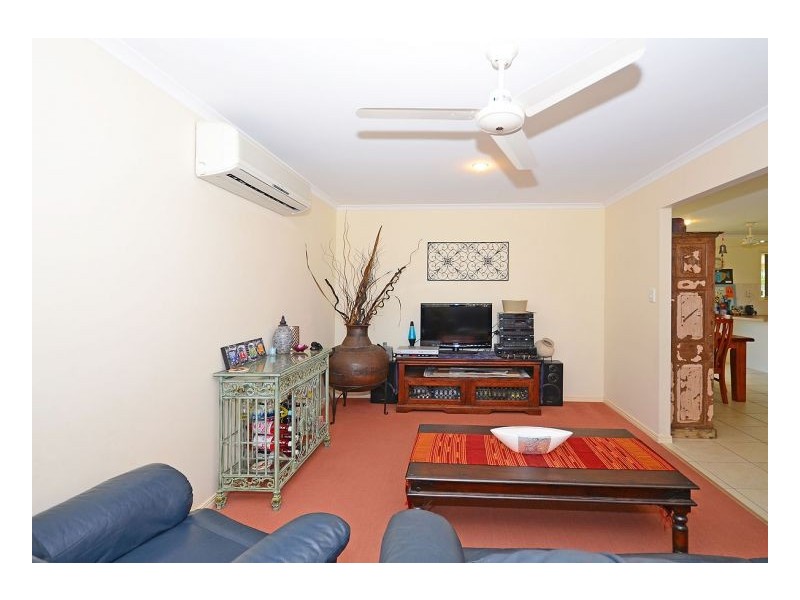 15 Mainsail Court, Point Vernon QLD 4655