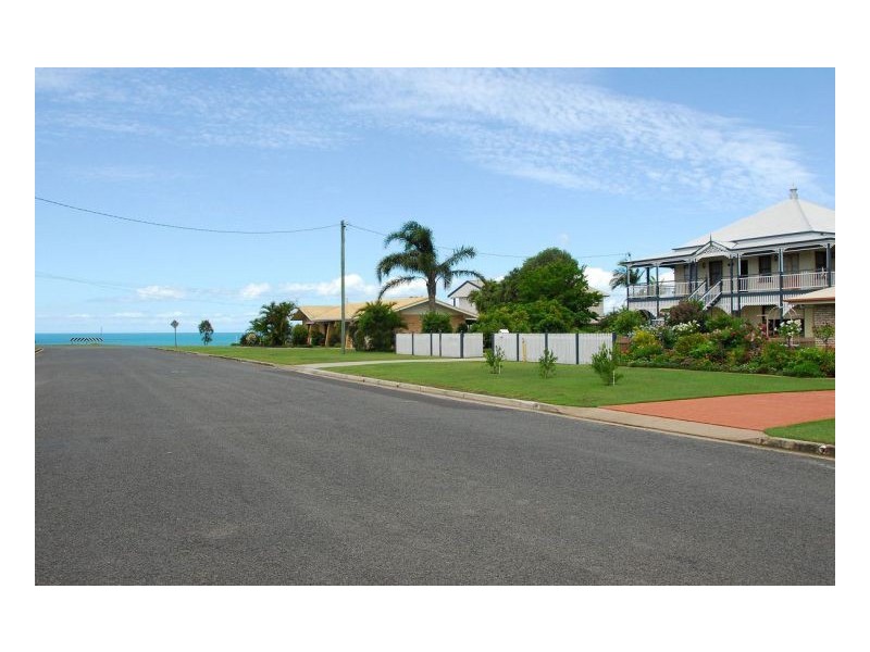 4 Kelly Street, Point Vernon QLD 4655